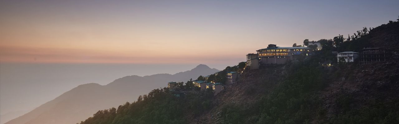 Qutub Minar – Historic Marvel Among the Top 10 Must Visit Places in Delhi